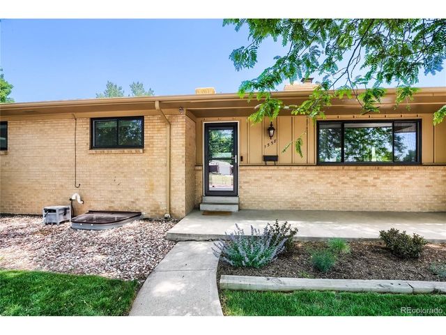 1558 S Gray St, Lakewood, CO 80232