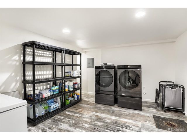 1558 S Gray St, Lakewood, CO 80232