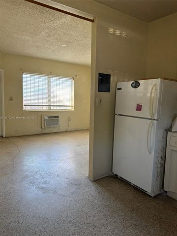 2100 NW 24th St, Miami, FL 33142