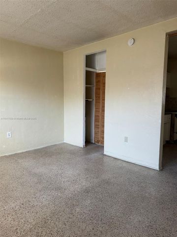 2100 NW 24th St, Miami, FL 33142