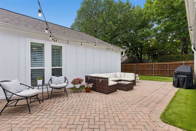 8515 Vista View, Dallas, TX 75243