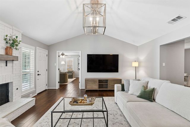 8515 Vista View, Dallas, TX 75243