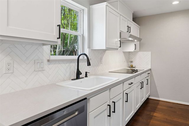 8515 Vista View, Dallas, TX 75243