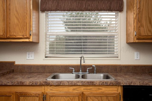 1606 BLACKFOOT Trail, Amarillo, TX 79118