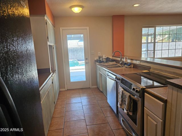 1409 E Alameda Drive, Tempe, AZ 85282