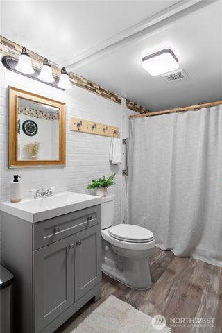 66 W Star Point Way, Elma, WA 98541