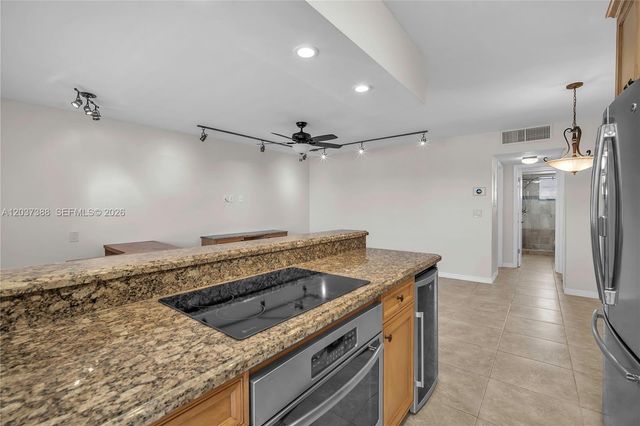 901 S Surf Rd 506, Hollywood, FL 33019