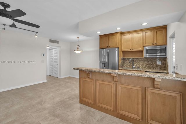 901 S Surf Rd 506, Hollywood, FL 33019