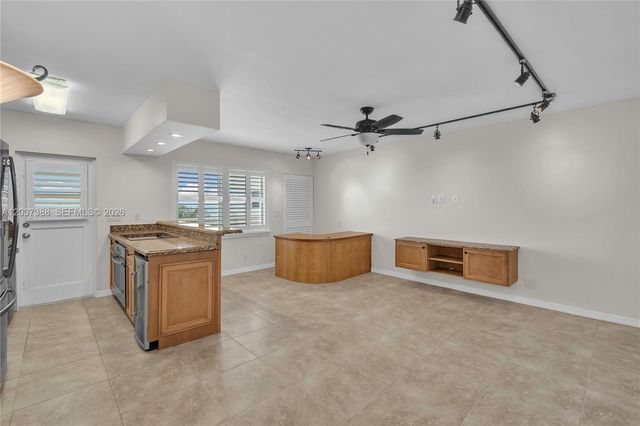 901 S Surf Rd 506, Hollywood, FL 33019