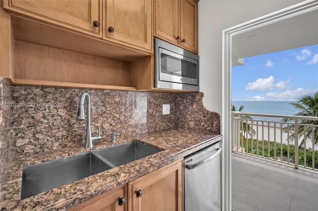 901 S Surf Rd 506, Hollywood, FL 33019