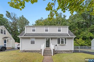 18 Farmingdale Avenue, Bloomfield, NJ 07003