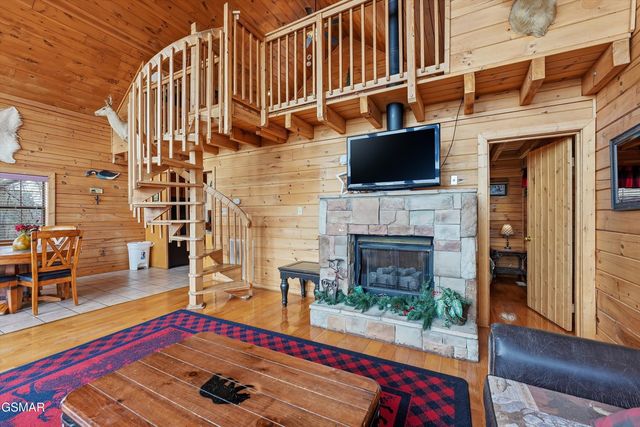 2856 Eagle Crest Way, Sevierville, TN 37876