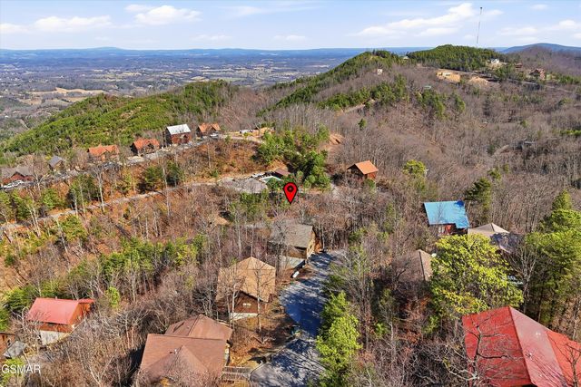 2856 Eagle Crest Way, Sevierville, TN 37876