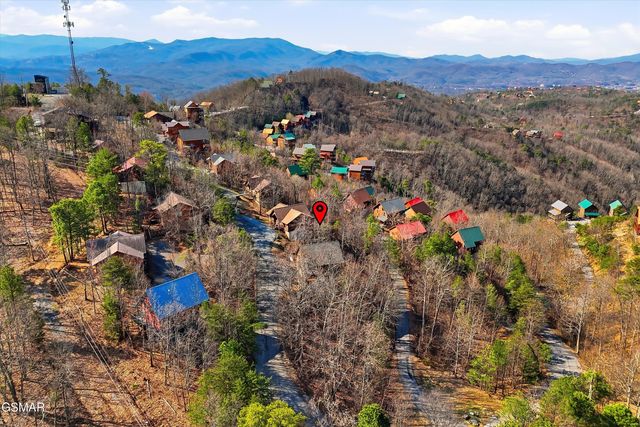 2856 Eagle Crest Way, Sevierville, TN 37876