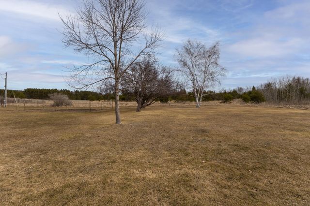 3006 Roosevelt Road SE, Bemidji, MN 56601