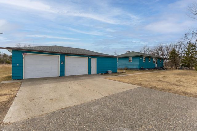 3006 Roosevelt Road SE, Bemidji, MN 56601