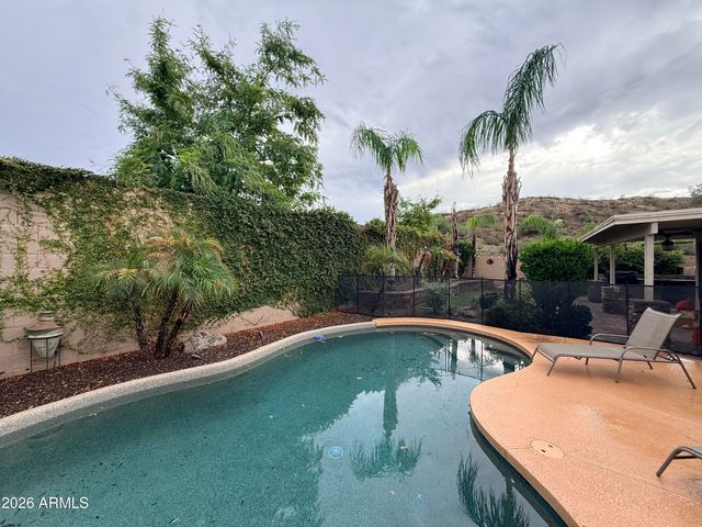 1603 E RUNION Drive, Phoenix, AZ 85024