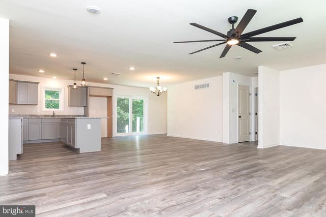 14236 OAKLEY, Ellendale, DE 19941