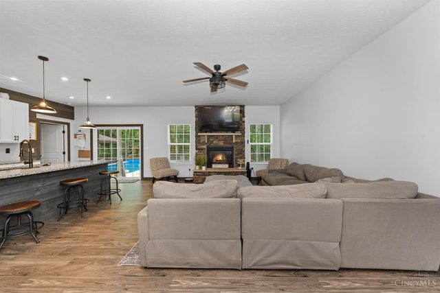 2320 Bridgewater Drive, Batavia Twp, OH 45103