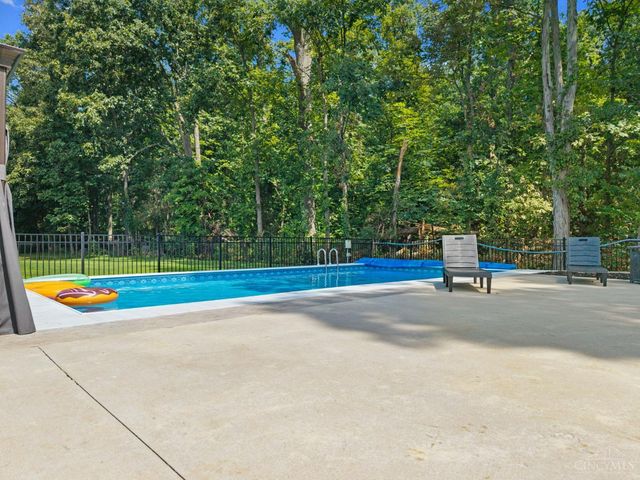 2320 Bridgewater Drive, Batavia Twp, OH 45103