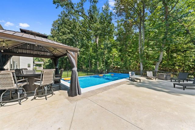 2320 Bridgewater Drive, Batavia Twp, OH 45103