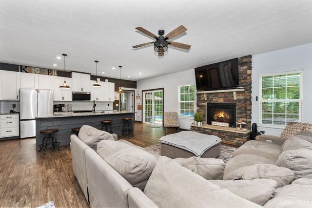 2320 Bridgewater Drive, Batavia Twp, OH 45103