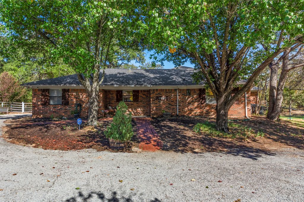 3220 Miracle Lane, Flower Mound, TX 75022