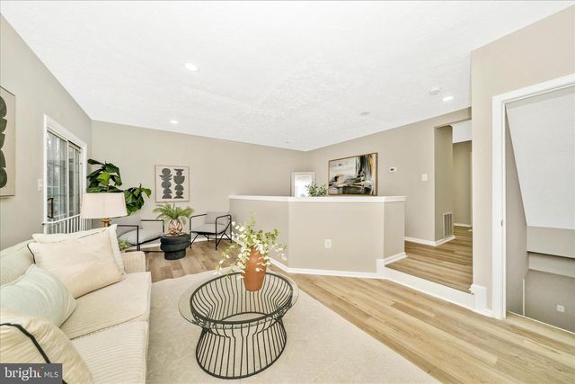 7411 SHADY GLEN TER, Capitol Heights, MD 20743