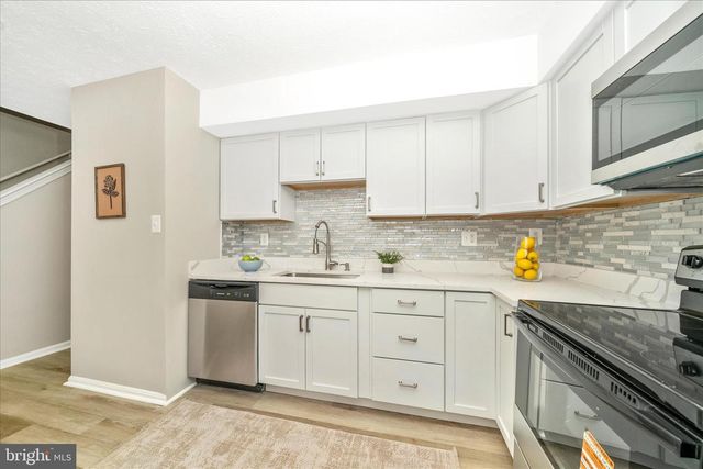 7411 SHADY GLEN TER, Capitol Heights, MD 20743