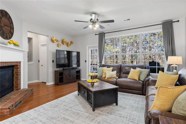 4728 Creekside Villas SE Way, Smyrna, GA 30082