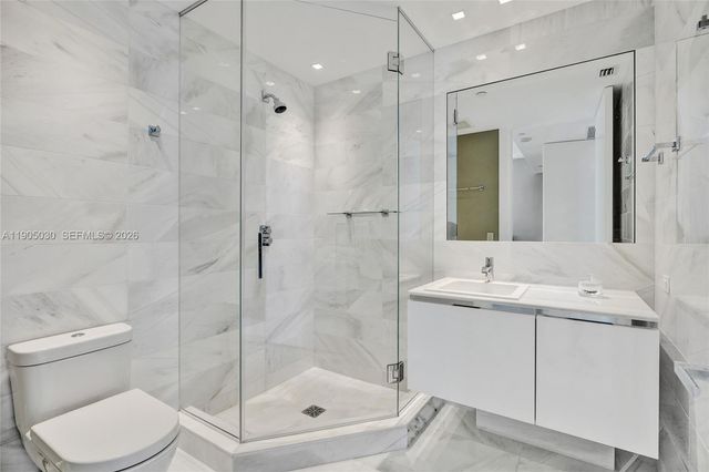 19575 Collins Avenue 16, Sunny Isles Beach, FL 33160
