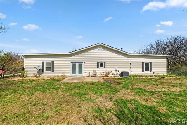 329 Lakeview Road, Old Monroe, MO 63369