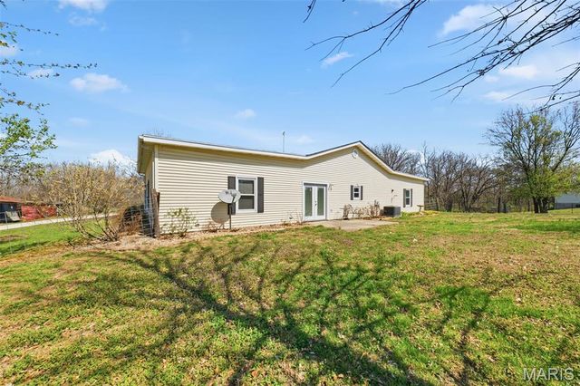 329 Lakeview Road, Old Monroe, MO 63369