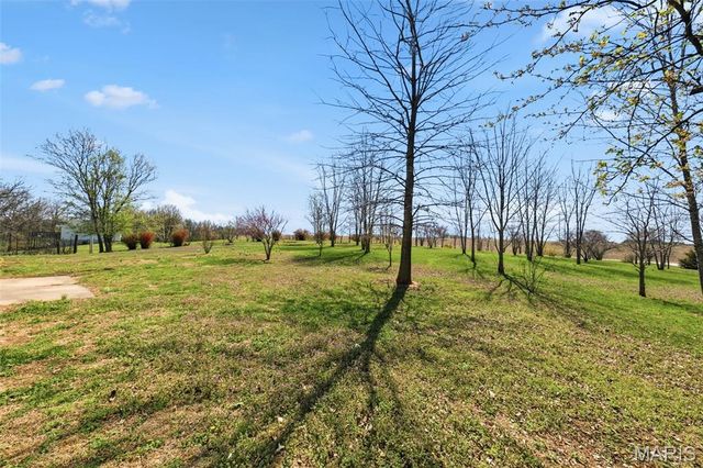 329 Lakeview Road, Old Monroe, MO 63369