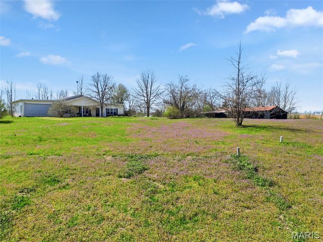 329 Lakeview Road, Old Monroe, MO 63369