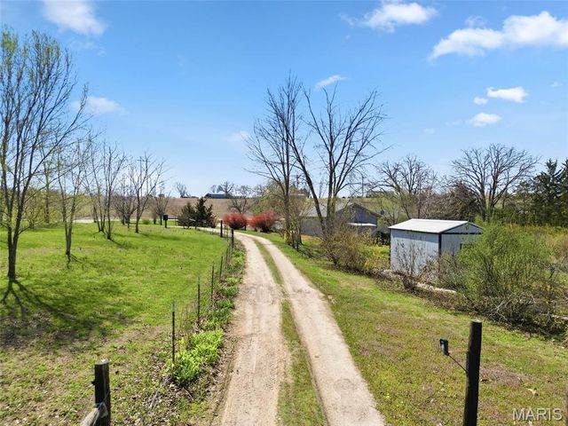329 Lakeview Road, Old Monroe, MO 63369