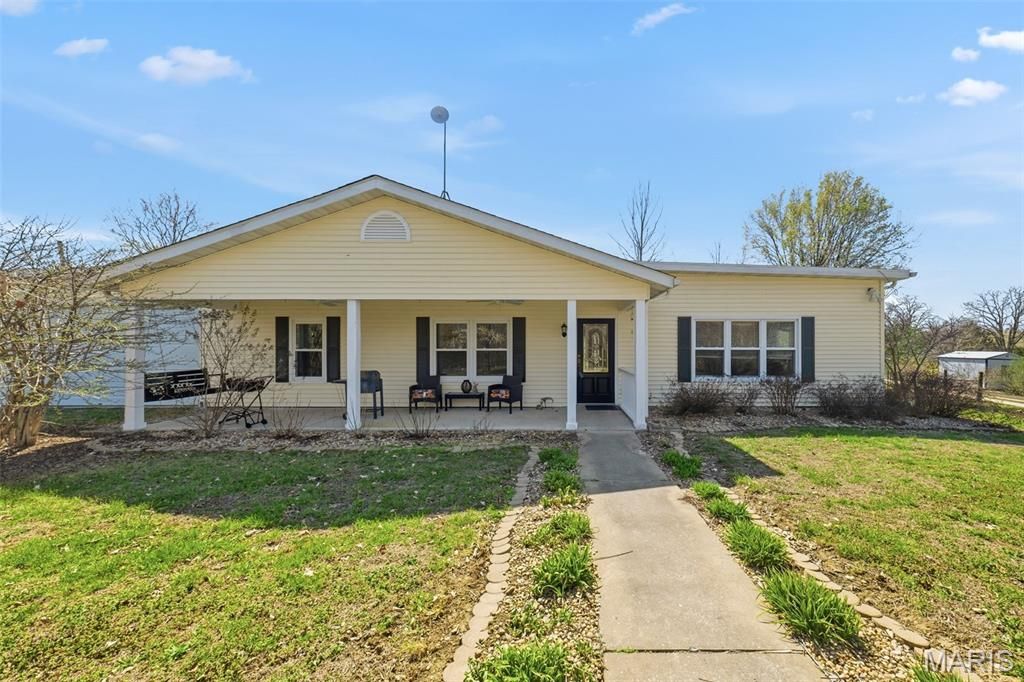 329 Lakeview Road, Old Monroe, MO 63369