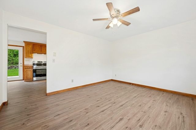 45 Dillon St, Worcester, MA 01604