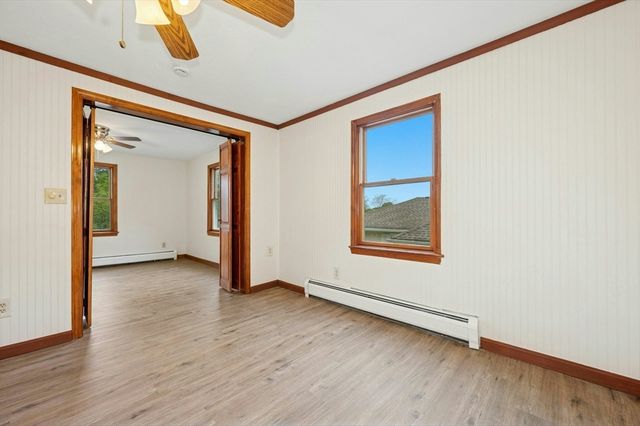 45 Dillon St, Worcester, MA 01604