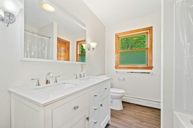 45 Dillon St, Worcester, MA 01604