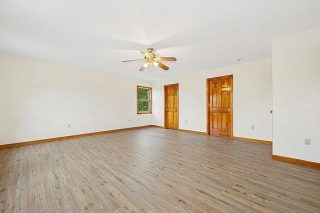 45 Dillon St, Worcester, MA 01604