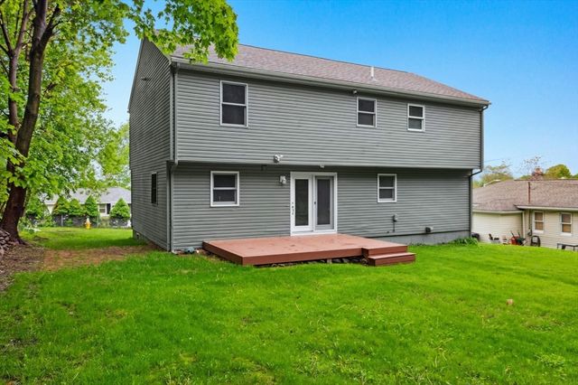 45 Dillon St, Worcester, MA 01604