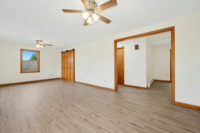 45 Dillon St, Worcester, MA 01604