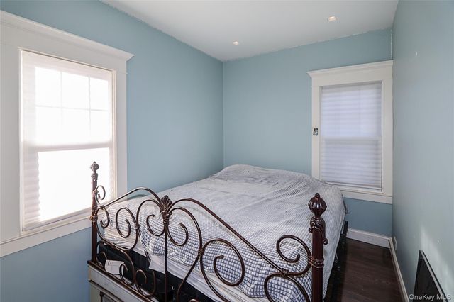 35 Francis Terrace, Glen Cove, NY 11542