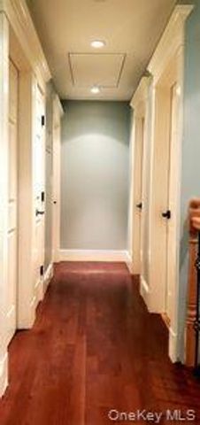 35 Francis Terrace, Glen Cove, NY 11542