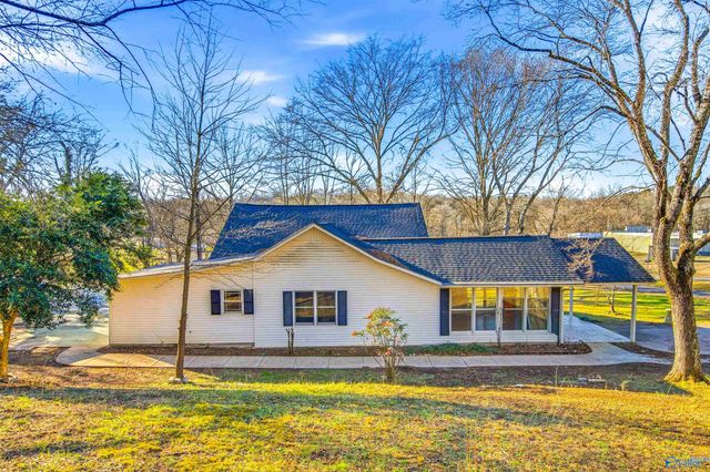 220 Hammond Street, Anderson, AL 35610