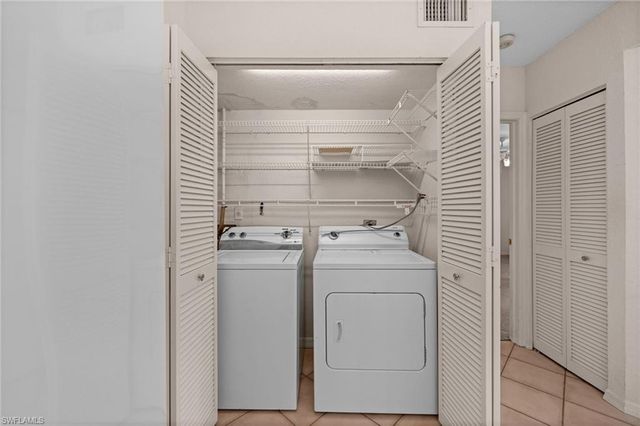 71 Emerald Woods DR # F2, Naples, FL 34108