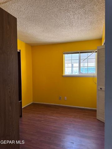10016 JAMAICA Street, El Paso, TX 79924