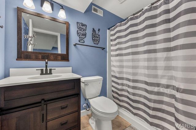 346 Charlestowne Place Drive, St Charles, MO 63301