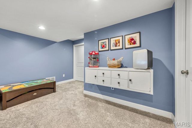 346 Charlestowne Place Drive, St Charles, MO 63301